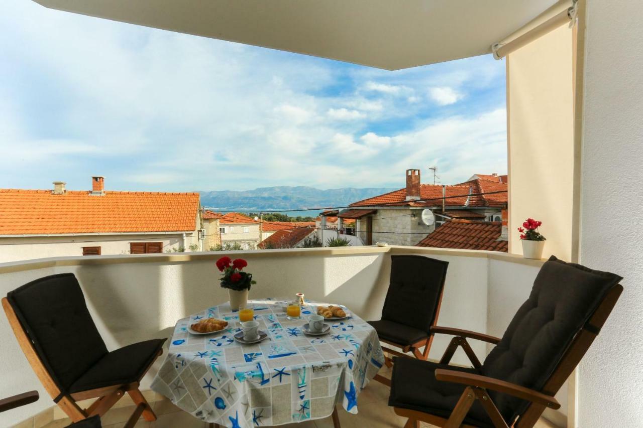 Amazing Luxury 4Star Apartment Laura Supetar Exterior photo